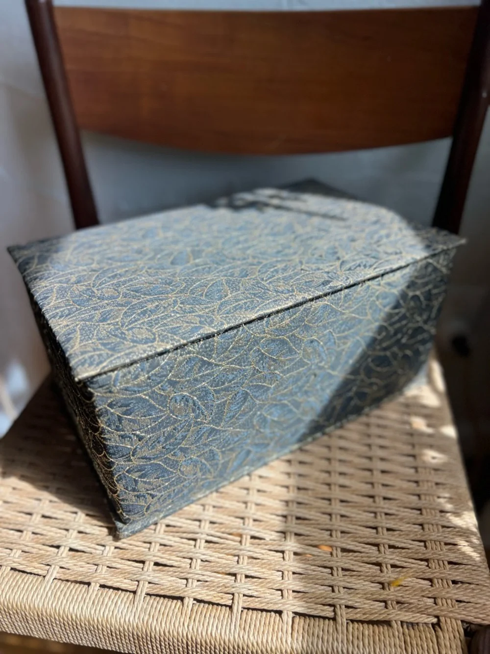 Vintage Hollywood Regency Jewelry Box Gold Brocade Velvet Organizer Chinoiserie